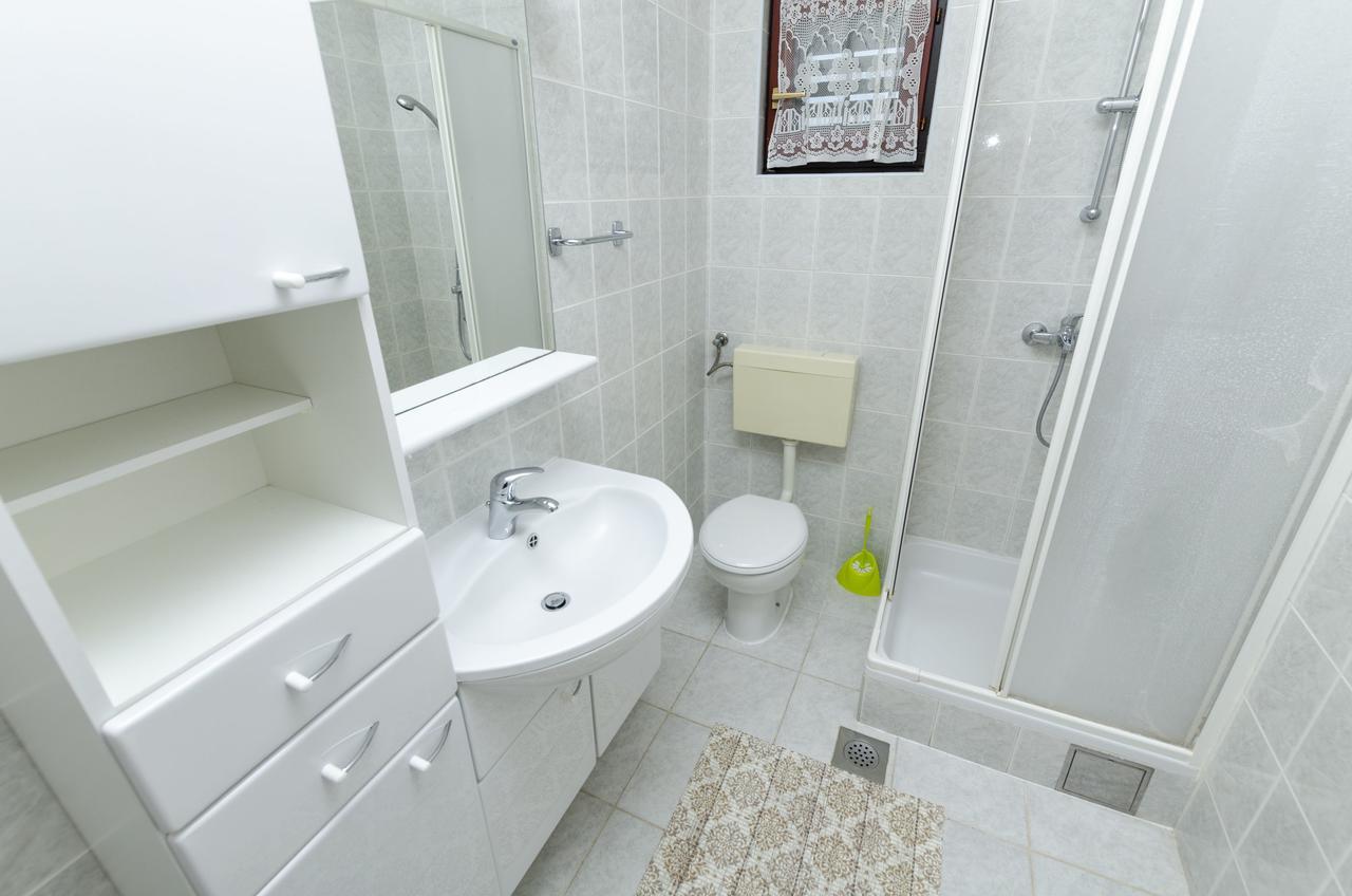 Apartments Mime Пировац Екстериор снимка